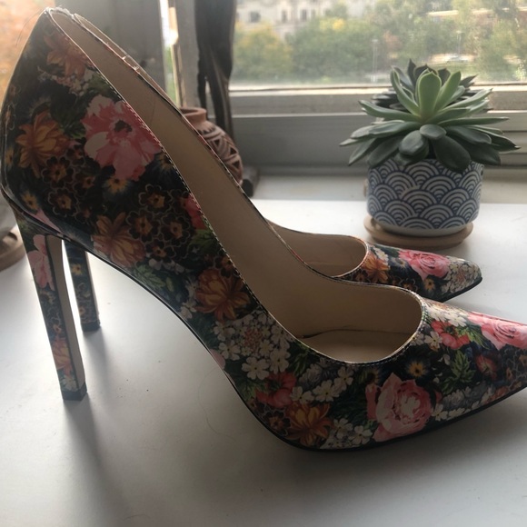 7.5 Floral Nine West 3 inch heel, Brand New - Picture 2 of 7